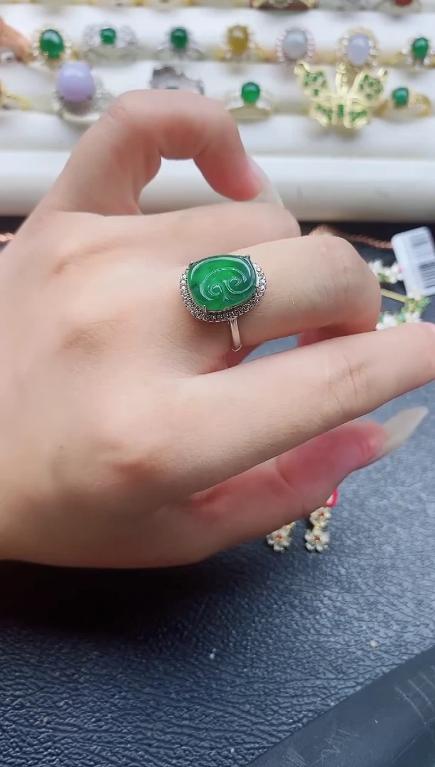 银S925镶嵌戒指翡翠1