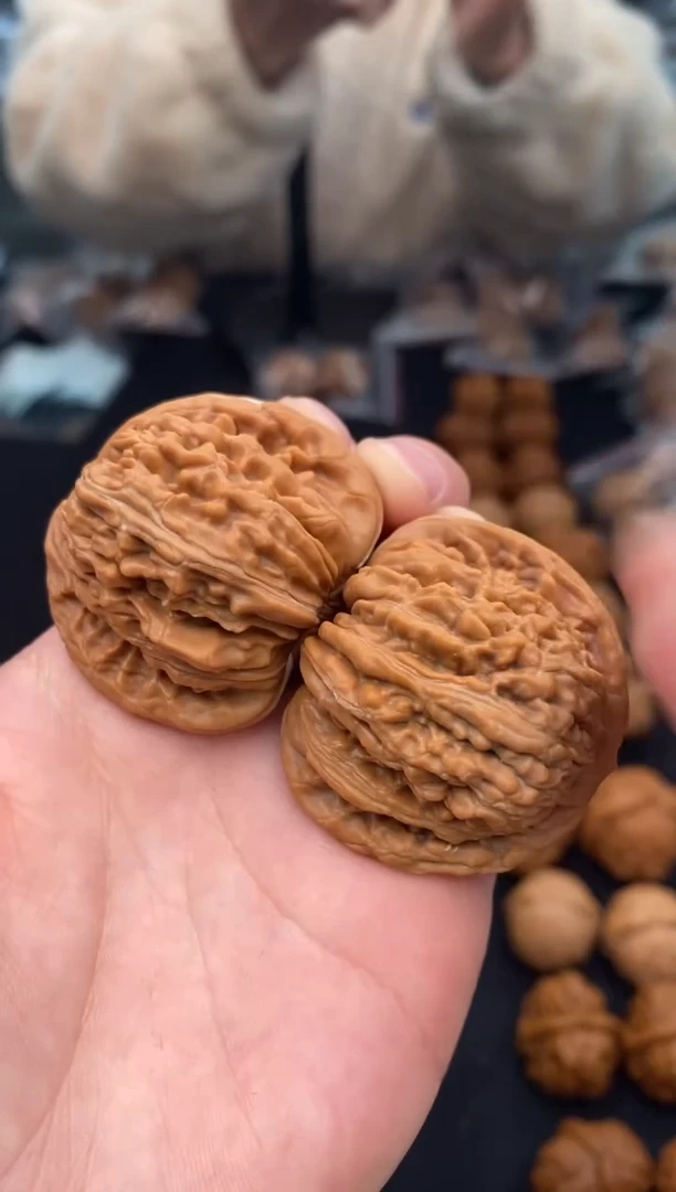 【闪购商品】文玩核桃把件四座楼41-u229