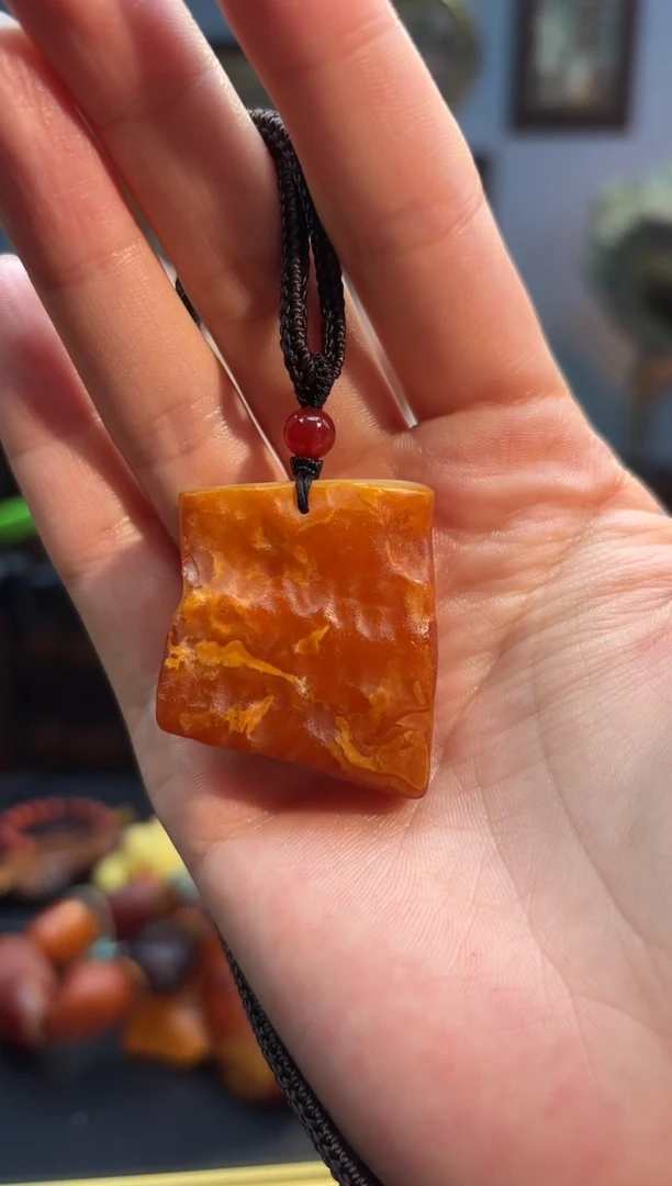 琥珀颈饰未镶嵌吊坠
