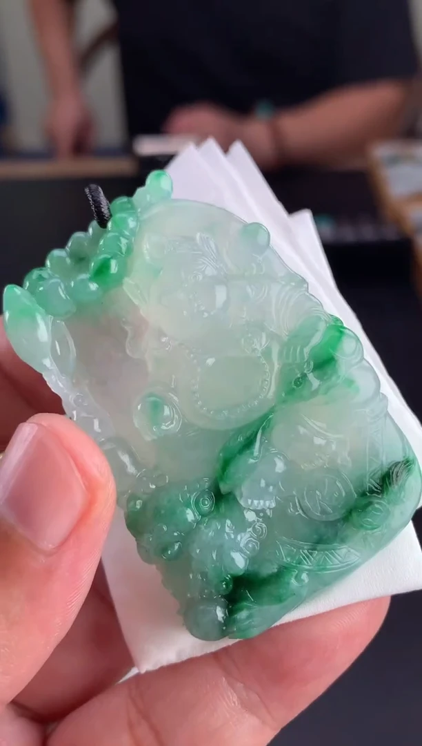 未镶嵌定制翡翠翡翠