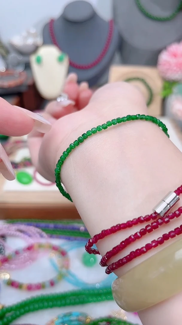 银S925镶嵌手链石榴石（沙弗莱）方49