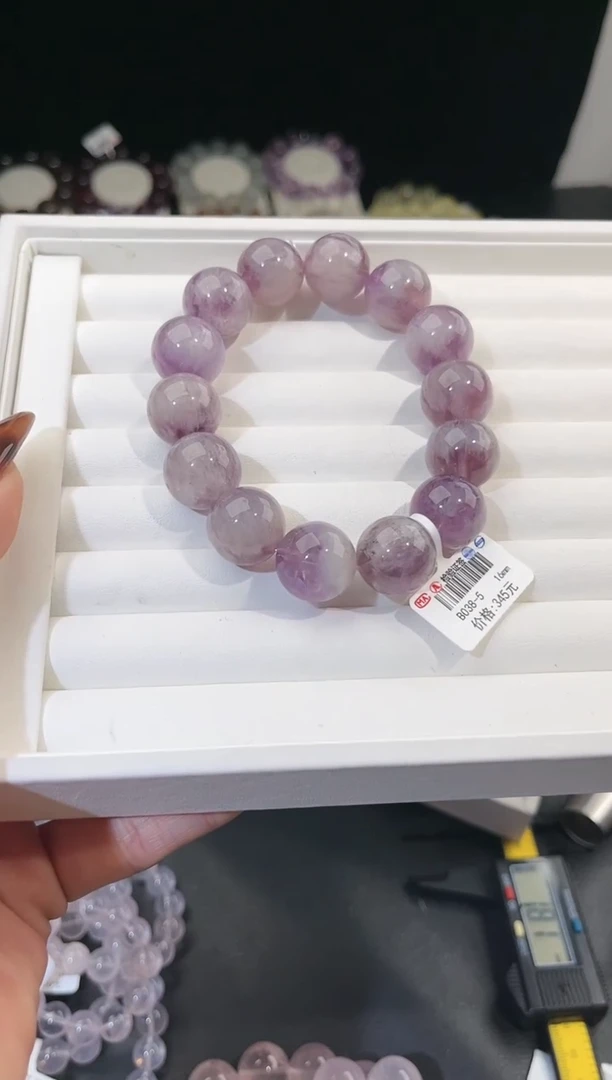 【闪购商品】水晶手链未镶嵌多样性发一紫兔毛16mm