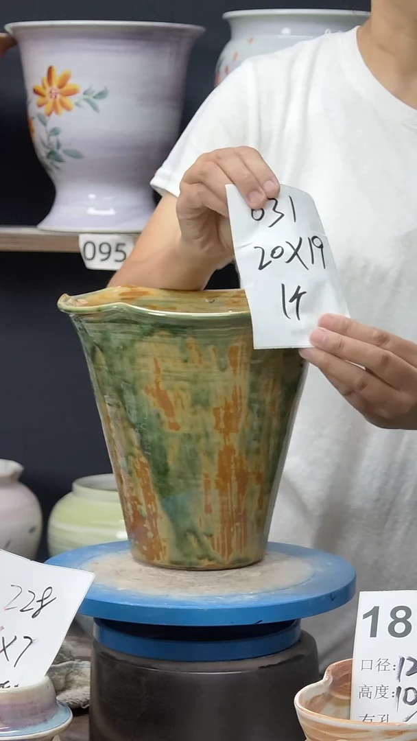 江西景德镇花盆微瑕013