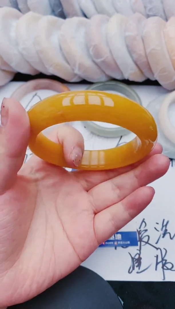 石英质玉手镯未镶嵌51