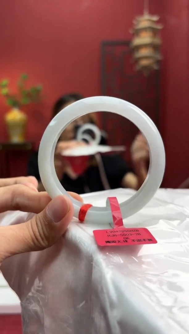 未镶嵌手镯翡翠翡翠手镯2