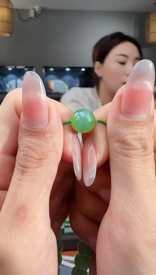 吊坠(不含链)未镶嵌和田玉一颗