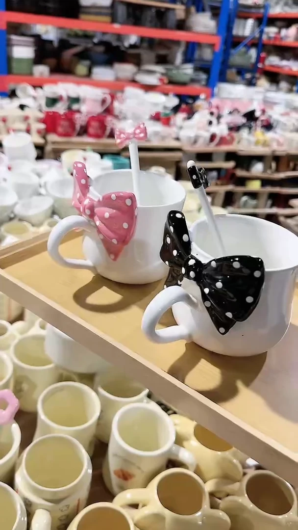 【闪购商品】瓷片蝴蝶结杯子勺子4件套微瑕 凑满20元包邮