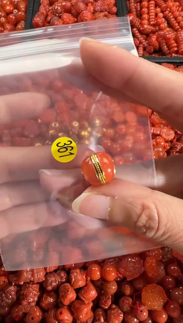 【闪购商品】南红玛瑙颈饰未镶嵌1