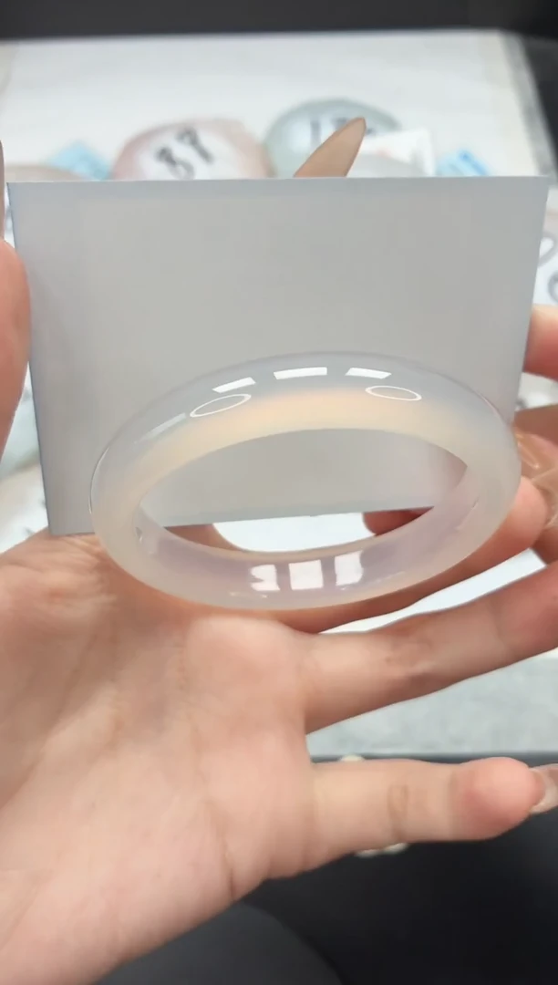 未镶嵌手镯石英质玉236/荔枝56.5