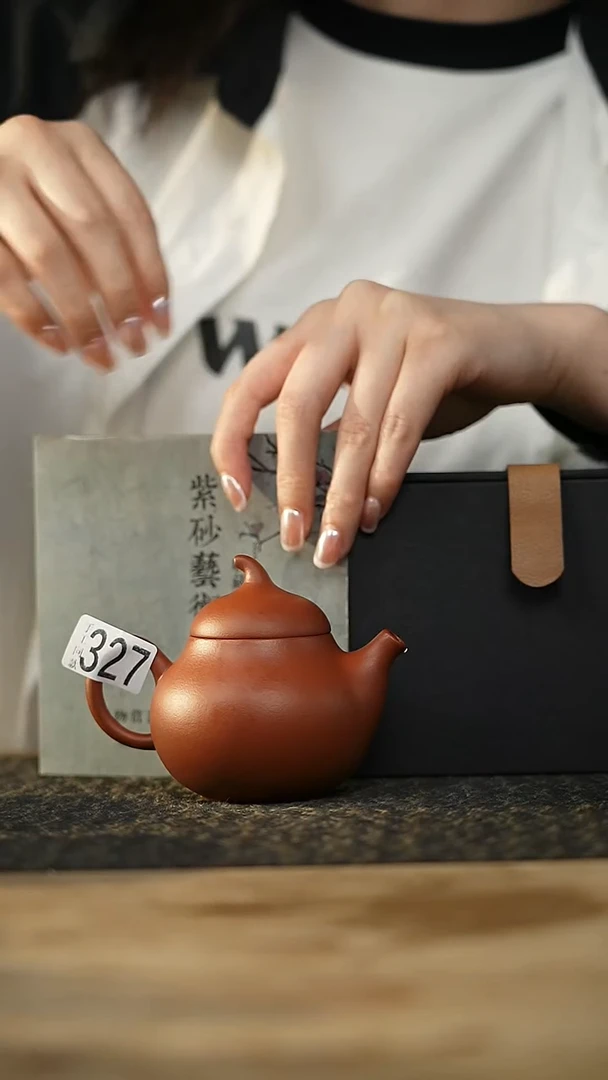 新品 设计师款 紫砂小壶