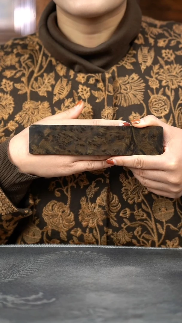 【闪购商品】金丝楠木雕满花葡萄瘤书签550