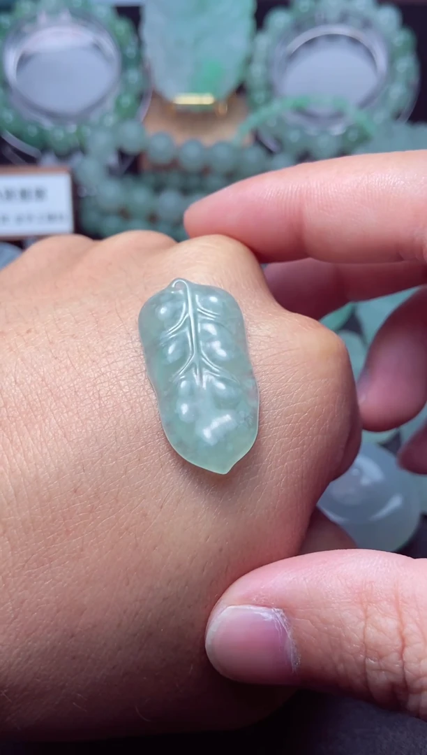 未镶嵌定制翡翠a货翡翠