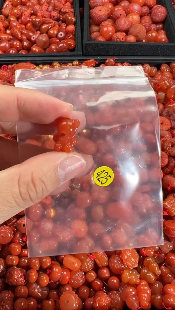 【闪购商品】南红玛瑙颈饰未镶嵌1