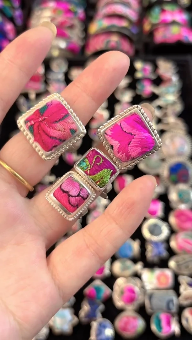 织绣玄**辰艺枝独绣手工饰品218