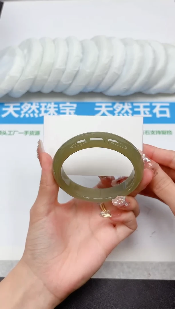 未镶嵌手镯石英质玉337-60.1