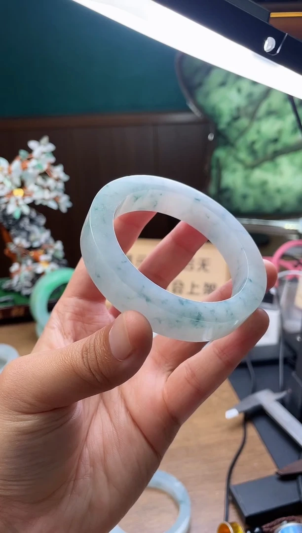 【闪购商品】定制翡翠手镯未镶嵌定制