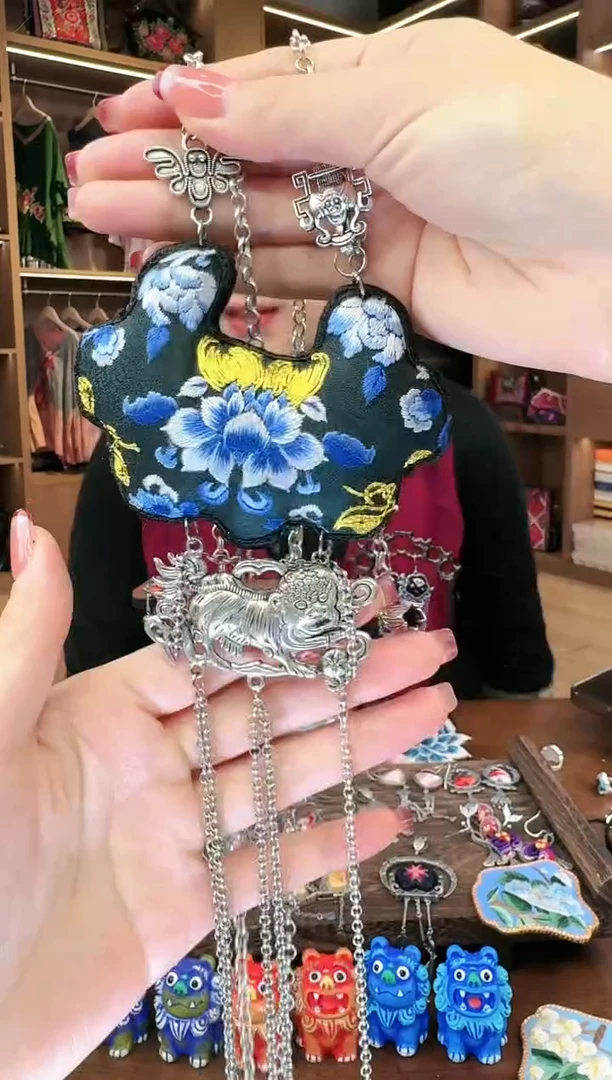 【闪购商品】织绣433黔东南苗族刺绣