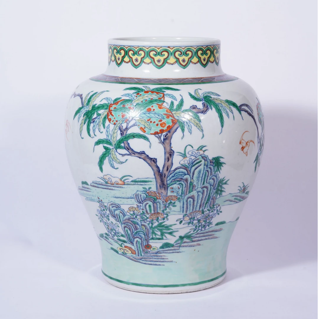 LOT726 清 粉彩花卉图罐/永乐瓷器