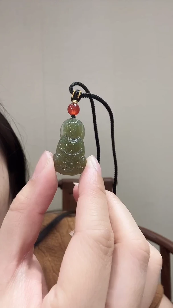 颈饰未镶嵌和田玉青黄口观音吊坠29*18mm