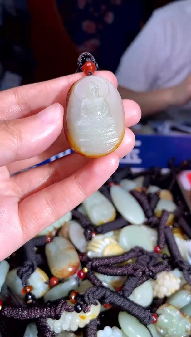 和田玉未镶嵌挂件1