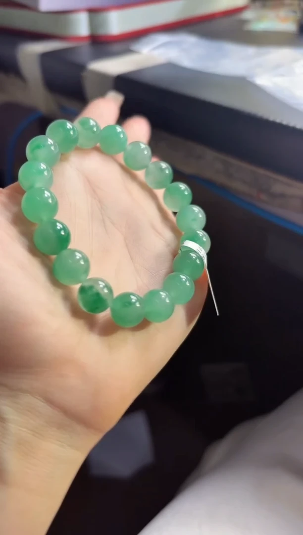 石英质玉未镶嵌颈饰非洲翠100713093