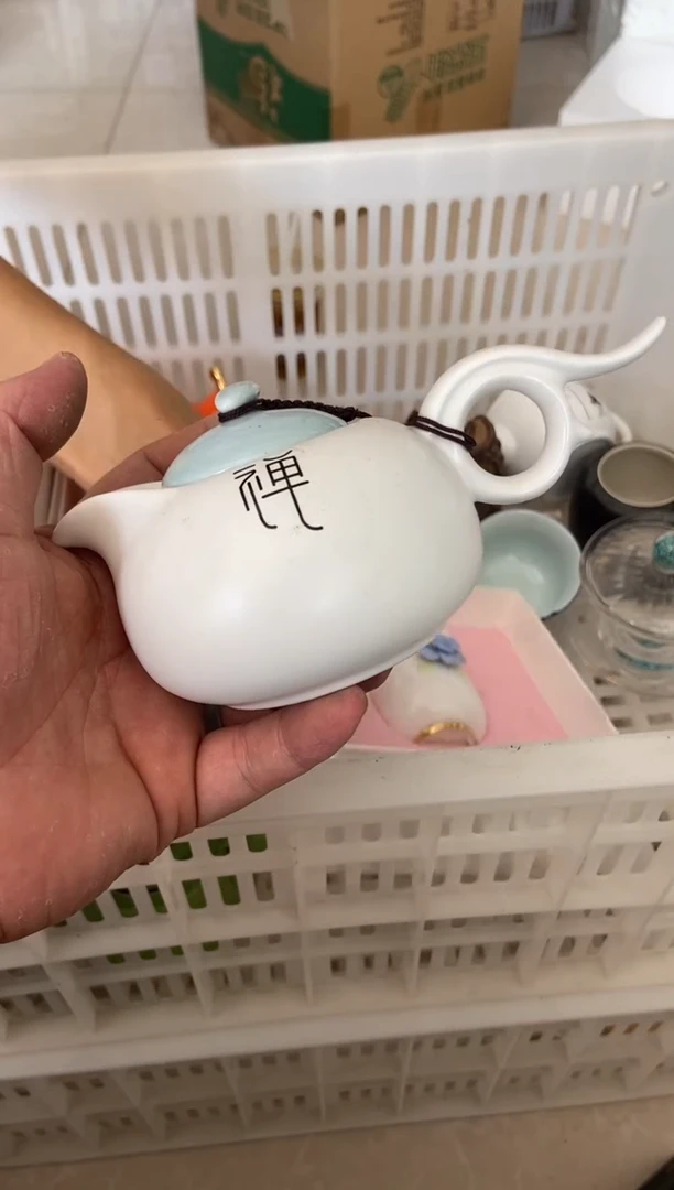 无运费险有瑕疵的摄影的产品有使用过的痕迹有点脏介意勿拍