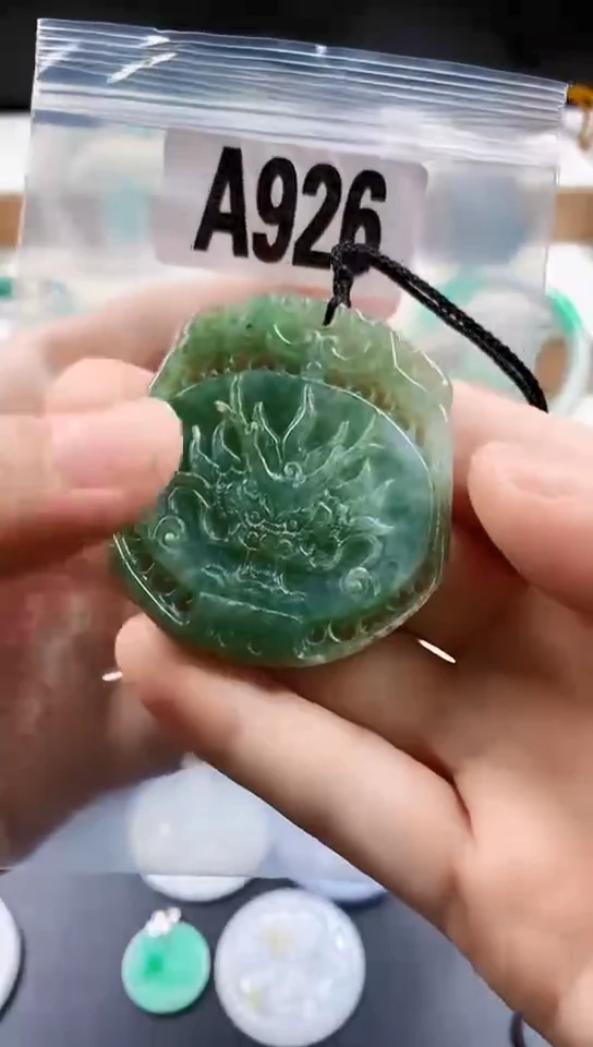 颈饰未镶嵌翡翠天然翡翠吊坠挂件