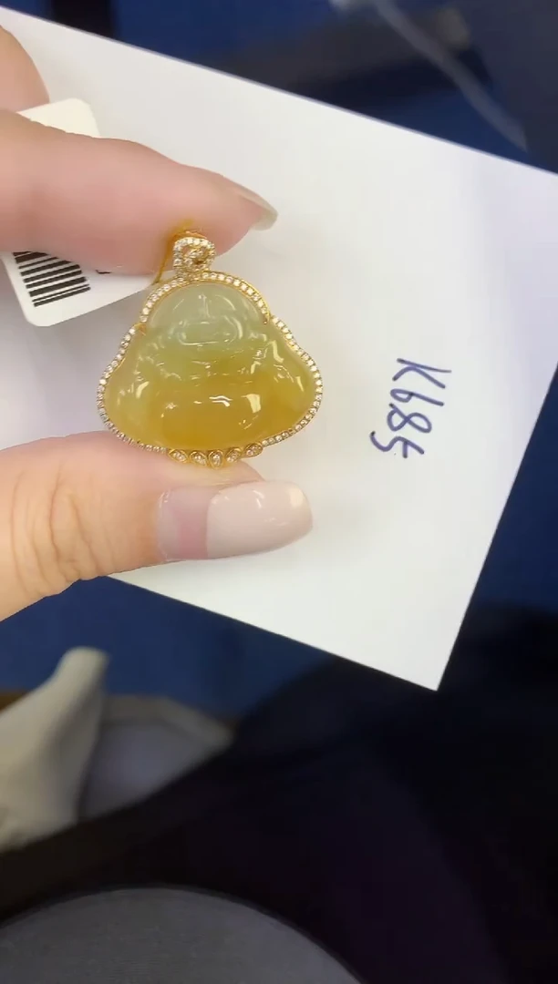 颈饰18K金镶嵌翡翠缅甸天然翡翠A货