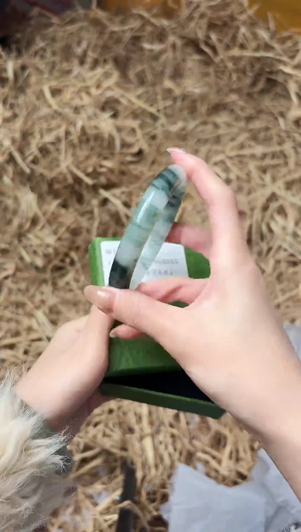 未镶嵌手镯石英质玉2092圈口61