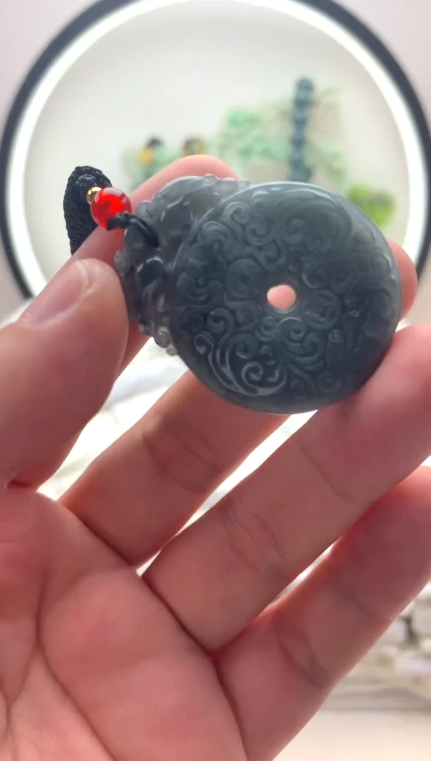 颈饰未镶嵌翡翠扣子