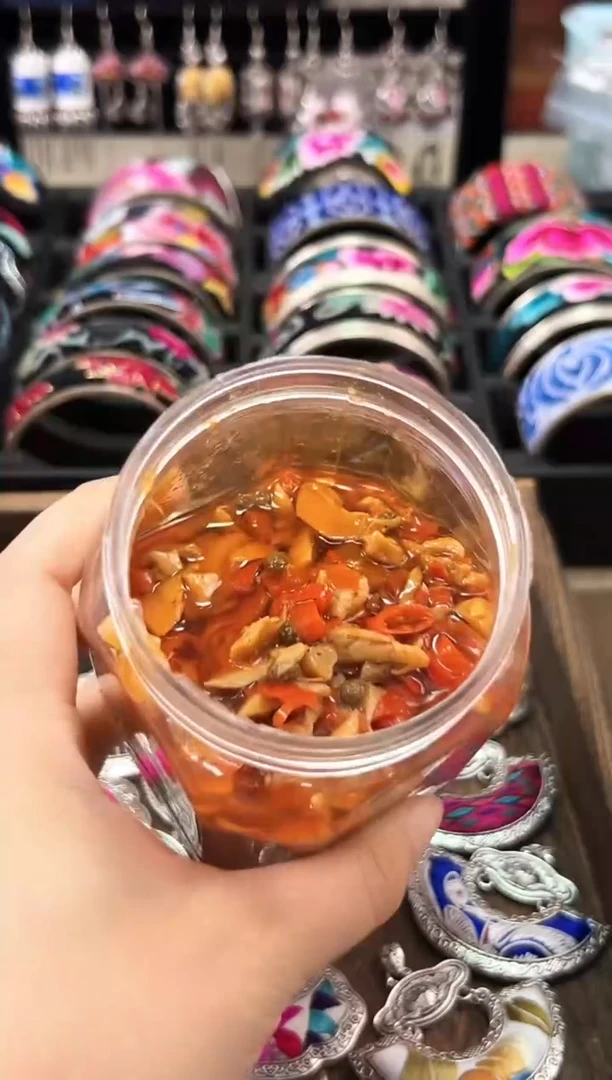 织绣艺枝独绣老绣饰品【菇菇白】