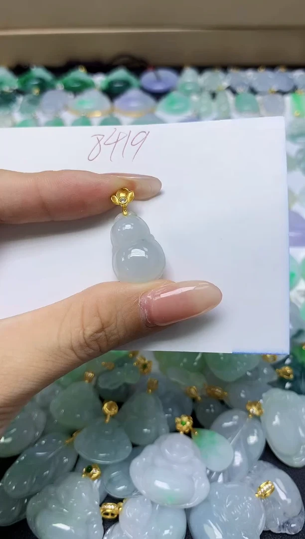 翡翠未镶嵌颈饰天然缅甸翡翠A货