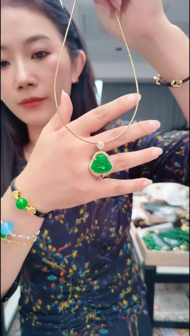 颈饰未镶嵌翡翠3171绿大肚佛