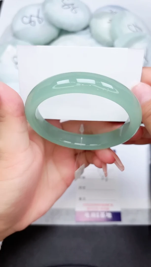 石英质玉手镯未镶嵌5-64.3