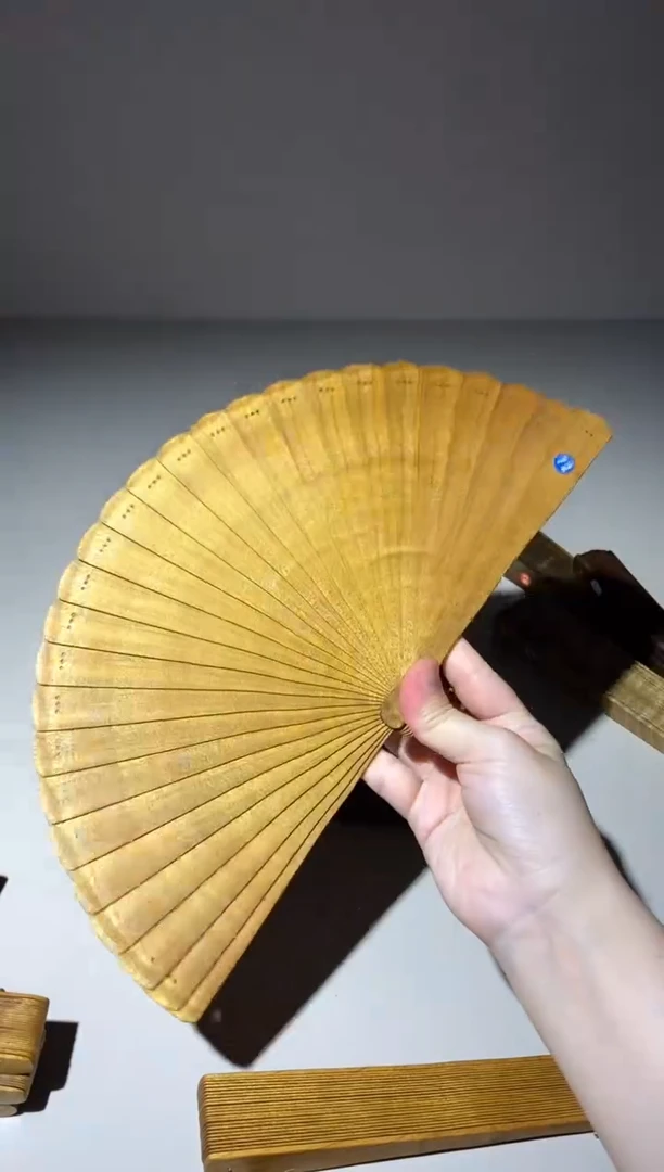 金丝楠18厘米金丝楠木小叶桢楠扇72