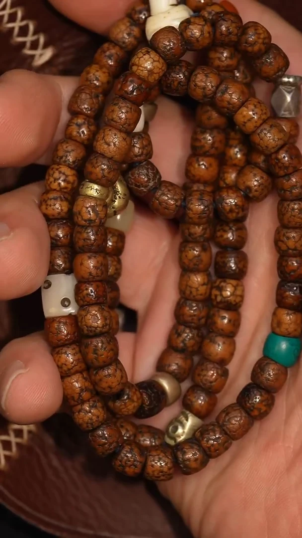 ®****?冲赛康胡子哥，藏传念珠239