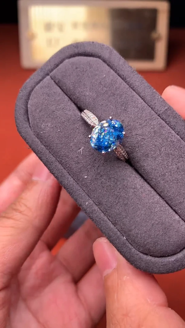 银S925镶嵌戒指海蓝宝石2222