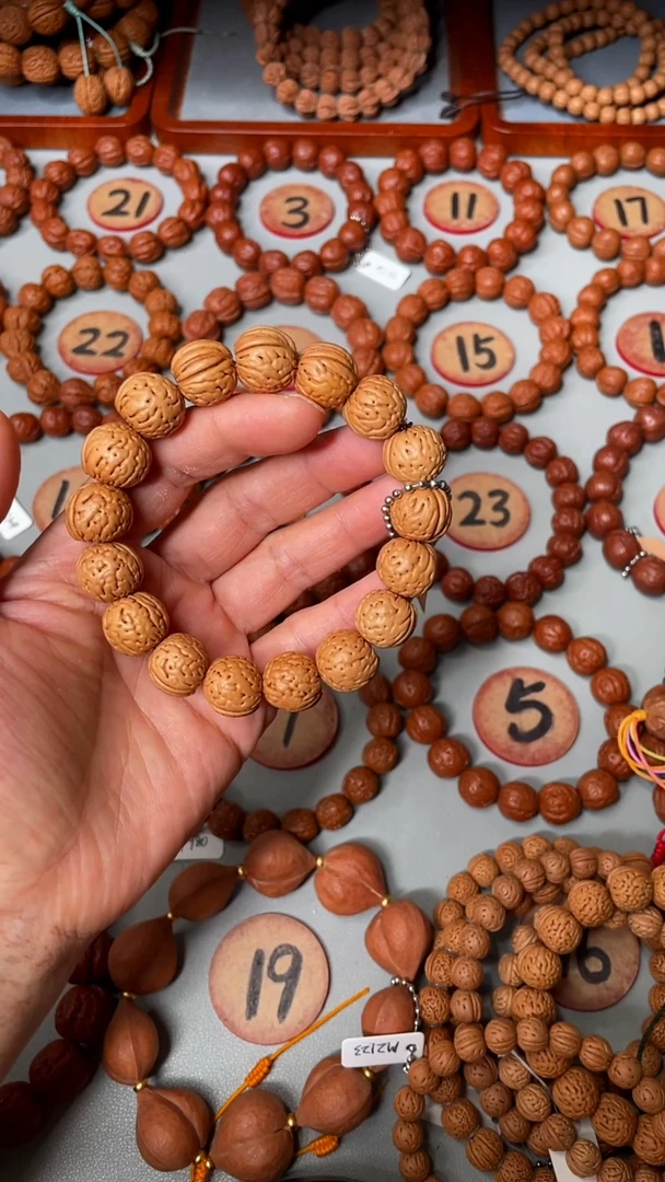 桃核手串圆润小金丹15mm