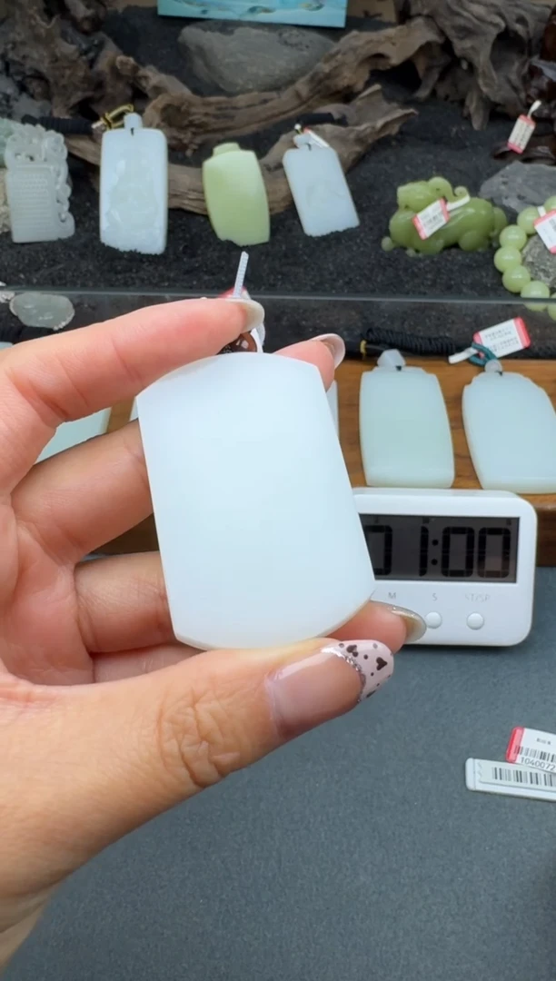 颈饰未镶嵌和田玉涛**旧3