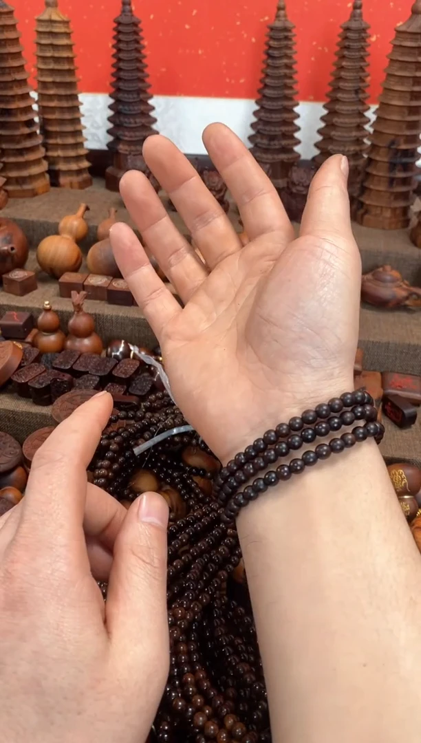 【闪购商品】木枣木玉化108 0.6手串随机发货