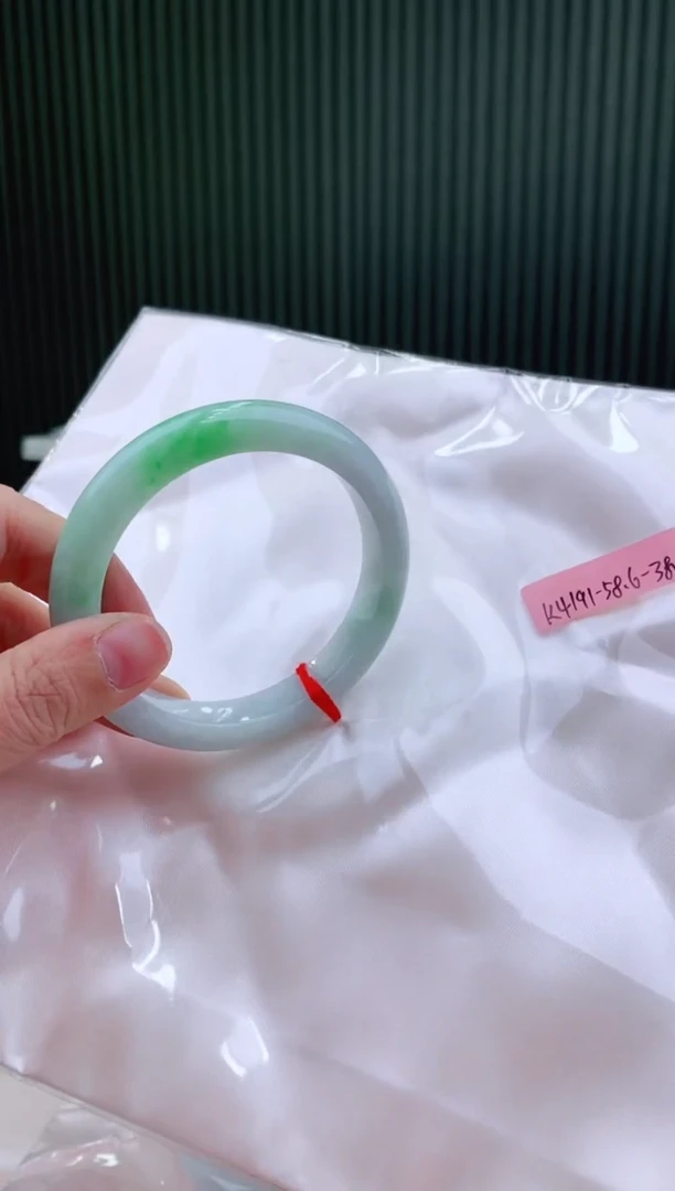 未镶嵌手镯翡翠58