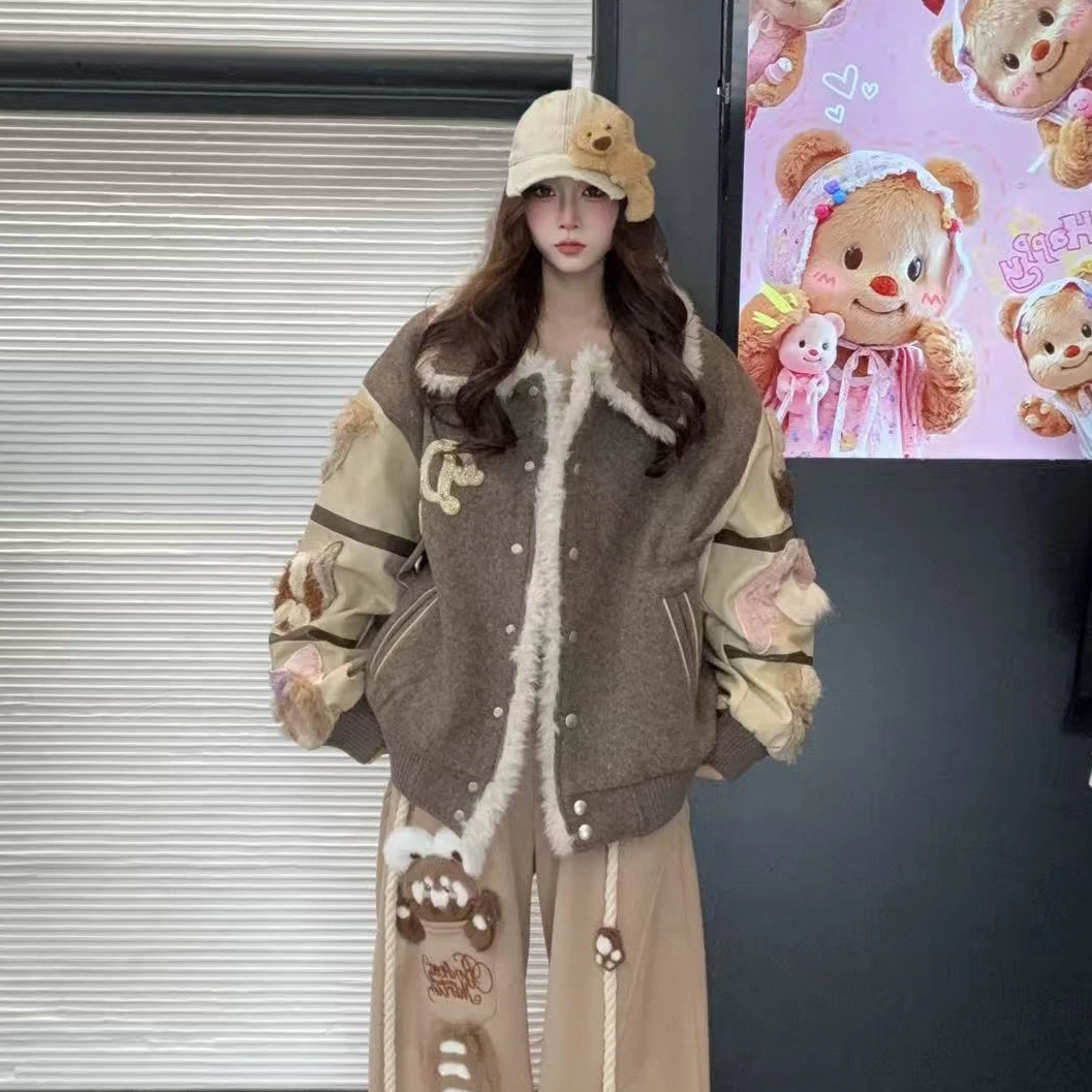 【奇妙小熊】冬季新款时尚设计感立体刺绣拼接夹棉棒球服外套（297）