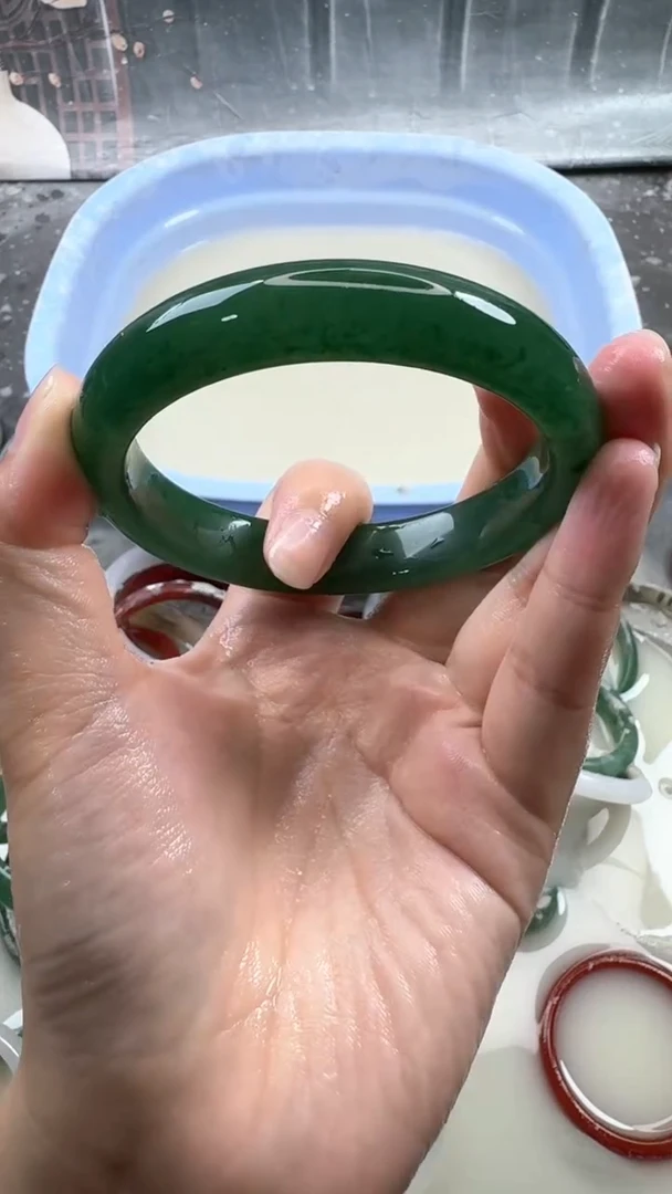 石英质玉手镯未镶嵌46 64