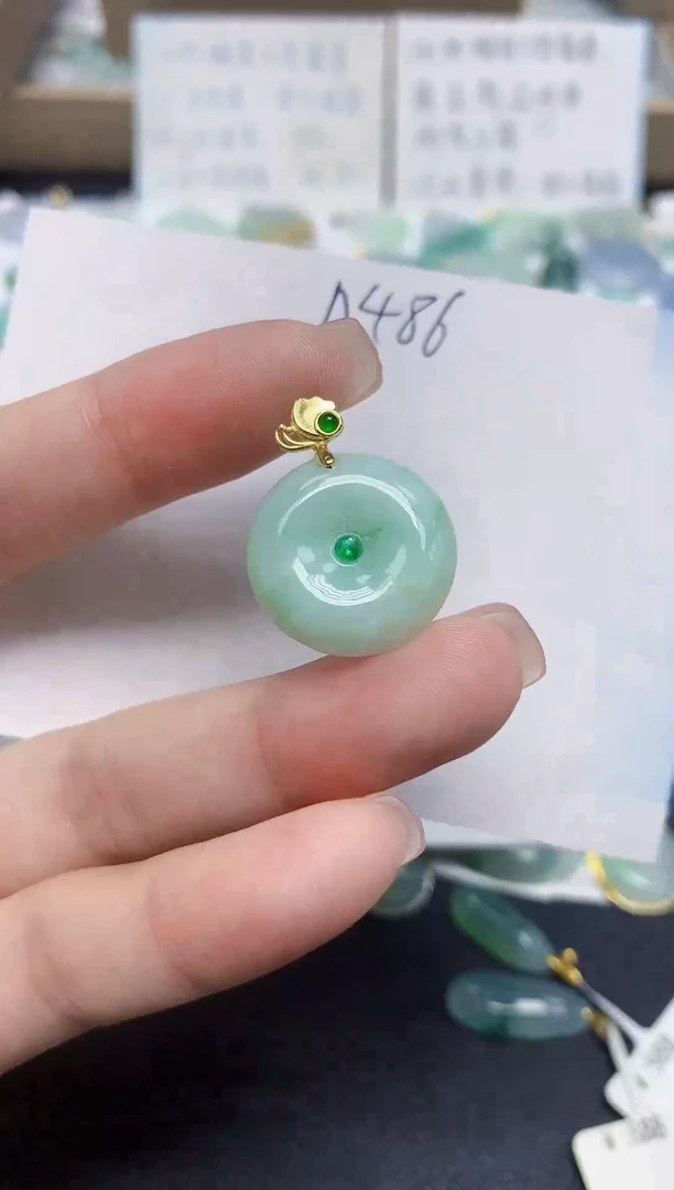 颈饰未镶嵌翡翠天然缅甸翡翠A货翡翠百元以上9元证书费自理