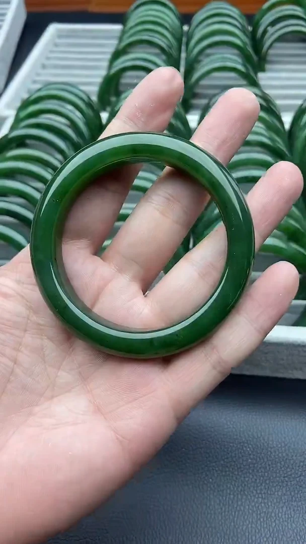 未镶嵌手镯和田玉（碧玉）46-58.5