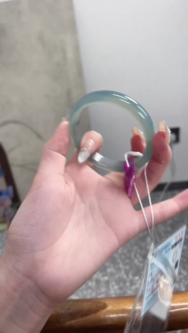 【闪购商品】玛瑙/玉髓手镯未镶嵌56-57圈需要包容