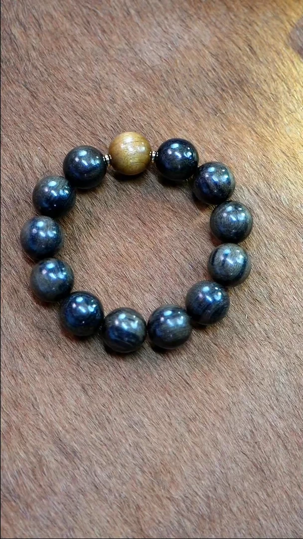 【闪购商品】金丝楠手串/手链金丝楠雷熏1.8圆珠