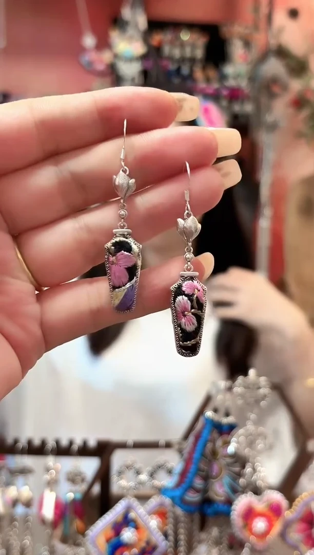 织绣云织谣民族风精美饰品   446