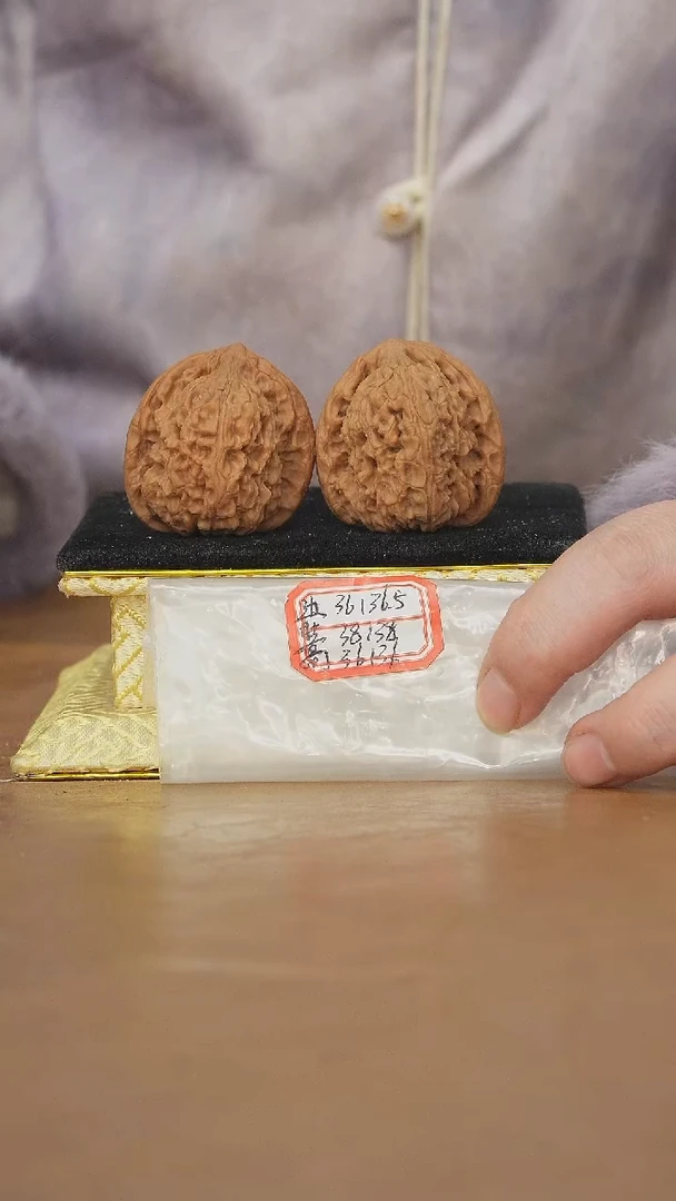 把件文玩核桃赵喜满南将石