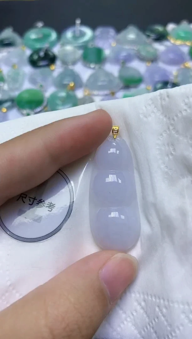 翡翠未镶嵌颈饰天然缅甸翡翠A货